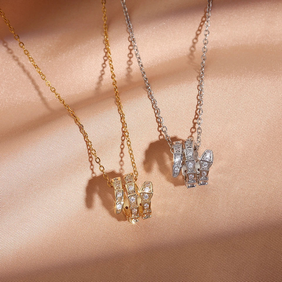 Snake Bone Inlaid Zirconium Pendant Necklace