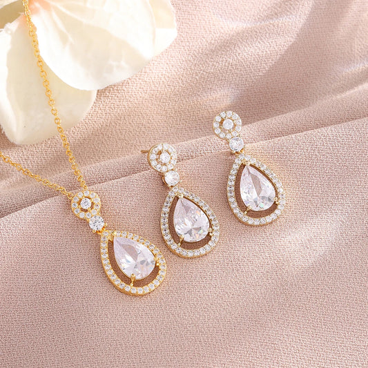 Luxurious Romantic Water Drop-shaped Diamond  Necklace