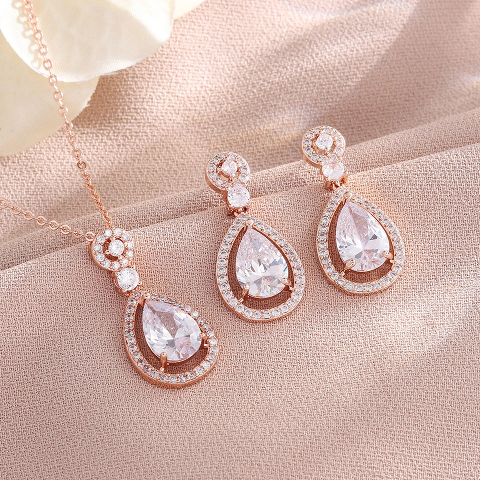 Luxurious Romantic Water Drop-shaped Diamond  Necklace