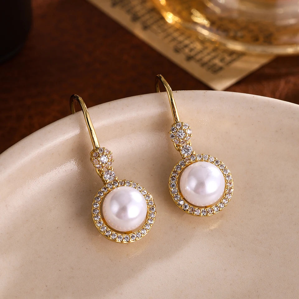 Luxurious Exquisite Cube Oxidized Pearl Decorative Earrings