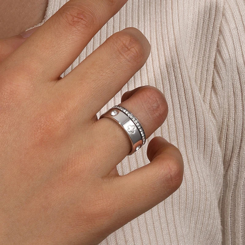 Sweet And Romantic Diamond-set Decoration Ring