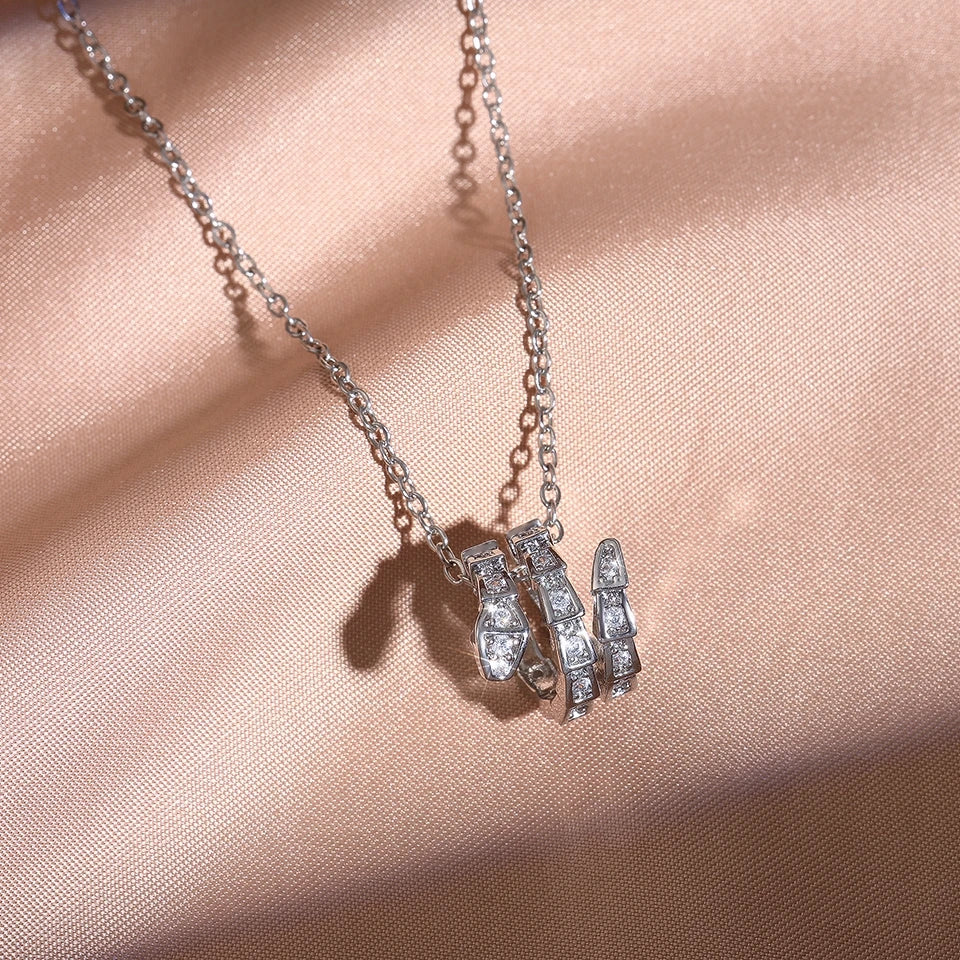 Snake Bone Inlaid Zirconium Pendant Necklace