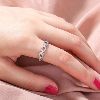 Classical Romantic Hollow Chain Decorative Ring Travel