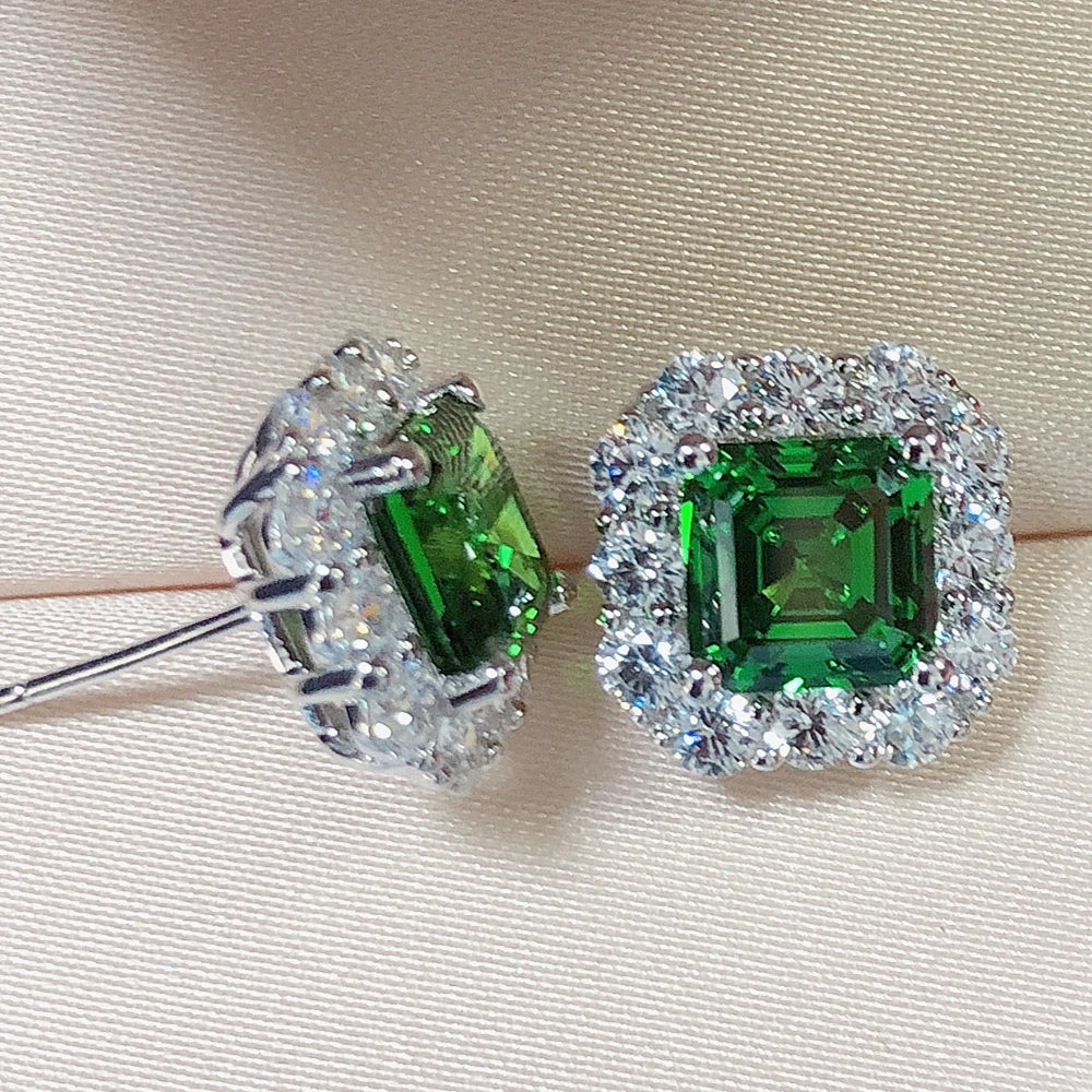 Solid White Gold 18K Stud Earrings